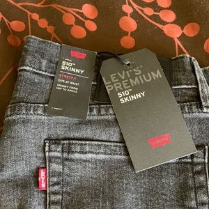 Levi’s Skinny Stretch 34x32 black jeans